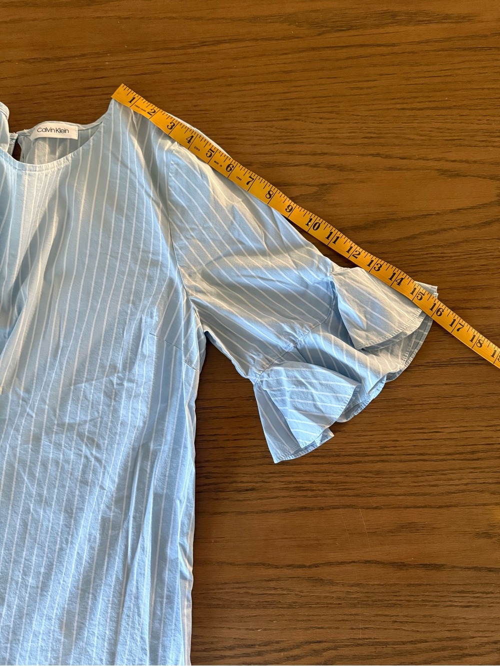 Calvin Klein Light Blue Pinstripe Ruffle Sleeve Blouse Preppy - Picture 5 of 5